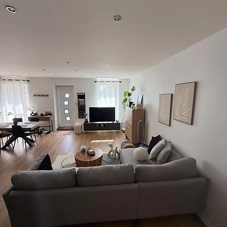Chaleureux Duplex A Apartment Roanne