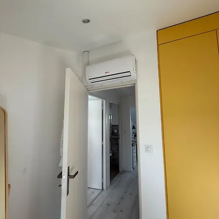 Chaleureux Duplex A Apartment *