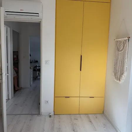 Chaleureux Duplex A Apartment *